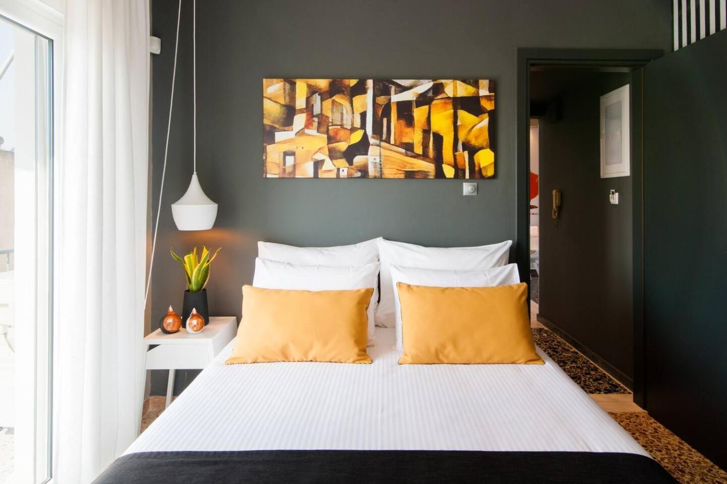 Ma Maison Nο 1, Penthouse, Acropolis And Lycabettus View, Ultra High Speed Internet 300 Mbps, 15' To Acropolis By Metro, 1' From Metro Station Афіни Екстер'єр фото