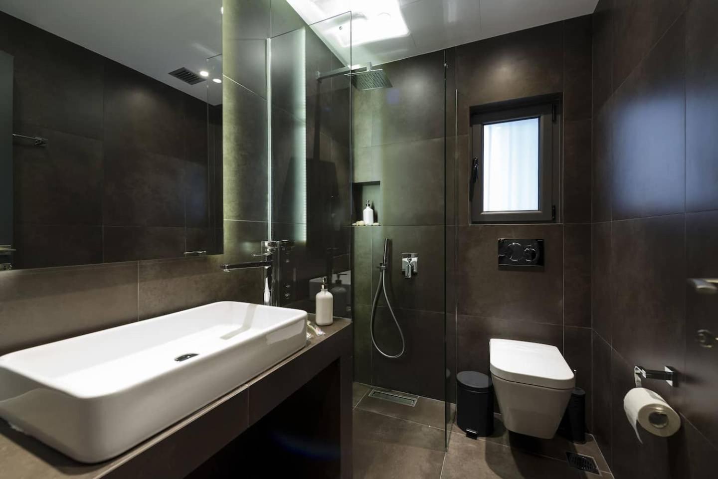 Ma Maison Nο 1, Penthouse, Acropolis And Lycabettus View, Ultra High Speed Internet 300 Mbps, 15' To Acropolis By Metro, 1' From Metro Station Афіни Екстер'єр фото